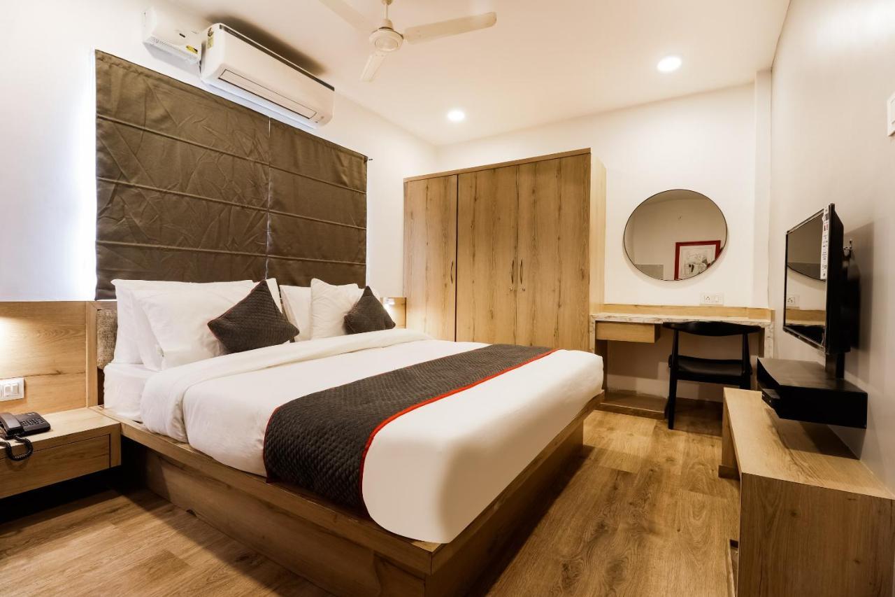 Oyo Townhouse 377 Comfort Medows 4* Indore